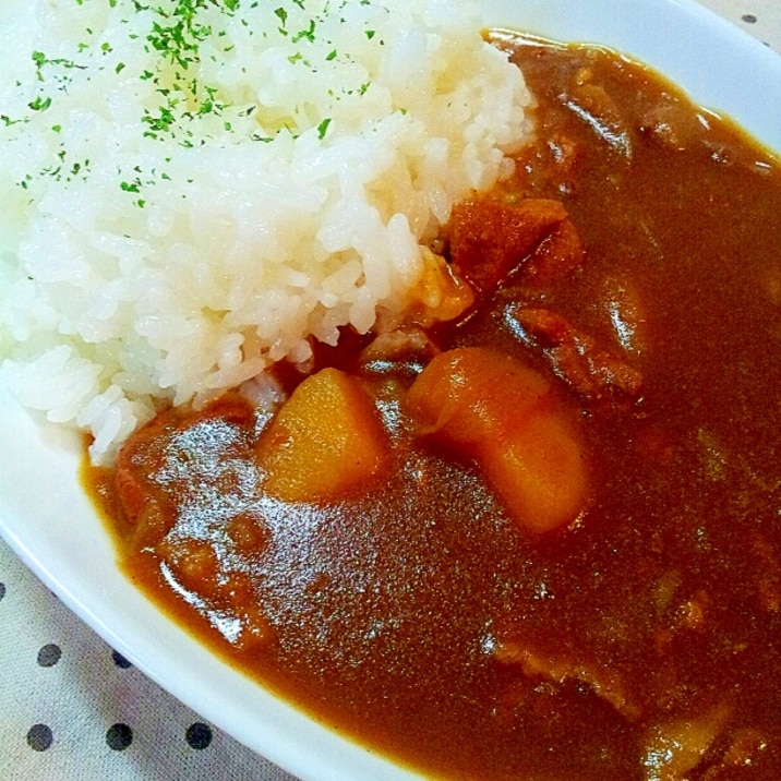 ２種類のカレールーを使って♪ふつうのカレーライス